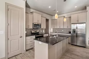 417 W Andrew Dr, Mabank, TX 75147 - Photo 8