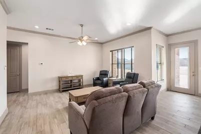 417 W Andrew Drive, Mabank, TX 75147 - Photo 4