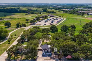 1924 E Shady Grove Rd, Irving, TX 75060 - Photo 2