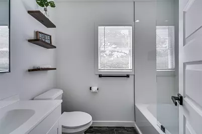 1924 E Shady Grove Road, Irving, TX 75060 - Photo 16