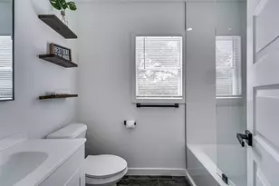 1924 E Shady Grove Rd, Irving, TX 75060 - Photo 16