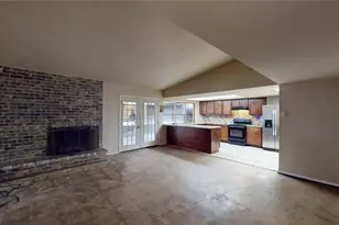 3317 S Edelweiss Dr, Grand Prairie, TX 75052 - Photo 4