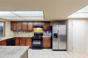 3317 S Edelweiss Dr, Grand Prairie, TX 75052 - Photo 12