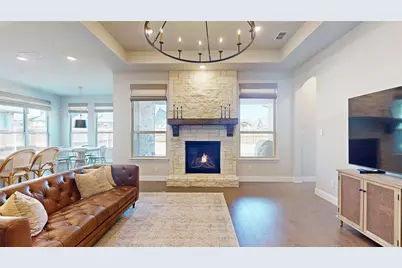 817 Fallbrook Avenue, Denton, TX 76210 - Photo 2