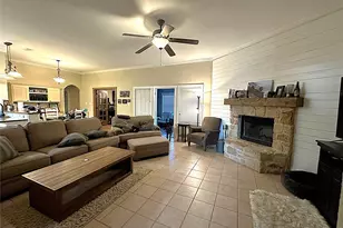 2712 Claydon Dr, Denton, TX 76207 - Photo 2