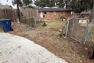 617 Sanders Dr, Garland, TX 75042 - Photo 14