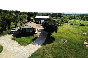 825 Co Rd 3655, Paradise, TX 76073 - Photo 2