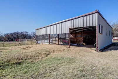 825 County Road 3655, Paradise, TX 76073 - Photo 22