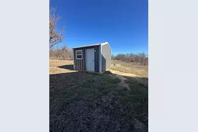825 County Road 3655, Paradise, TX 76073 - Photo 30