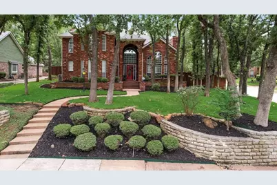 2805 Pine View Drive, Grapevine, TX 76051 - Photo 2