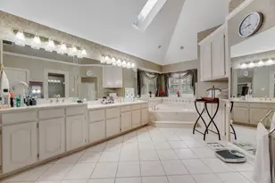 2805 Pine View Dr, Grapevine, TX 76051 - Photo 16