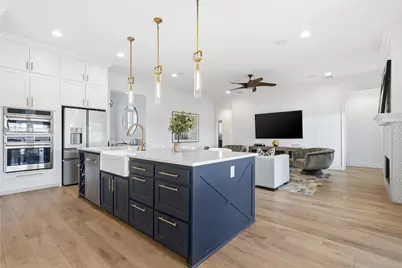 16022 Sorrento Drive, Woodway, TX 76712 - Photo 10