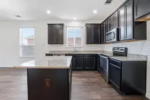 10028 Amosite Dr, Blue Mound, TX 76131 - Photo 10