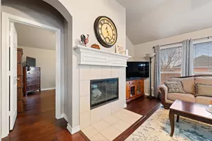 301 Rock Meadow Dr, Crowley, TX 76036 - Photo 10