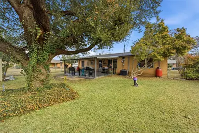 6209 May Drive, Waco, TX 76710 - Photo 24