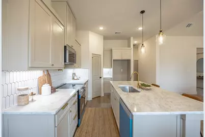 5500 W Vickery Boulevard, Fort Worth, TX 76107 - Photo 12