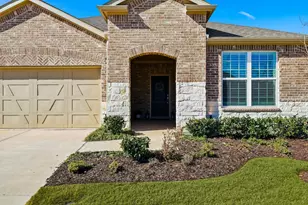 7656 Redwood Forest Ln, Little Elm, TX 76227 - Photo 2