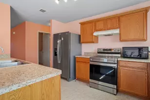 505 Del Mar Dr, Ponder, TX 76259 - Photo 6