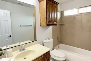 915 Hidden Lakes Dr, Cedar Hill, TX 75104 - Photo 12