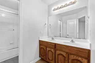 8401 Hitching Tr, McKinney, TX 75070 - Photo 4