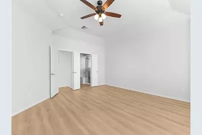 8401 Hitching Trail, McKinney, TX 75070 - Photo 32