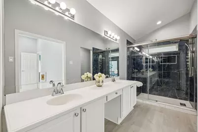 2204 Via Del Plata, Carrollton, TX 75006 - Photo 14