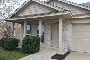 307 Quail Crossing Dr, Sanger, TX 76266 - Photo 2