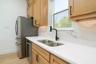 5851 Millar Dr, Dallas, TX 75236 - Photo 10