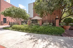 2902 State St, Dallas, TX 75204 - Photo 2
