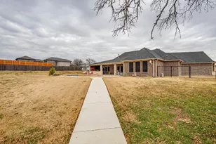 8895 Hutcheson Hill Rd, Springtown, TX 76082 - Photo 32