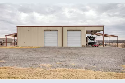 8895 Hutcheson Hill Road, Springtown, TX 76082 - Photo 34