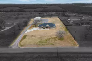 8895 Hutcheson Hill Rd, Springtown, TX 76082 - Photo 2