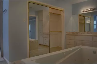 105 Country Green Court, Weatherford, TX 76087 - Photo 20