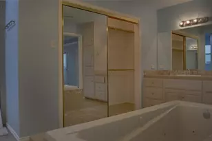 105 Country Green Ct, Weatherford, TX 76087 - Photo 20