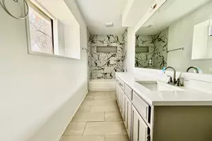 1921 Ashley Dr, Fort Worth, TX 76134 - Photo 8