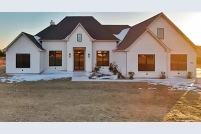 1008 Eagles Bluff Drive, Weatherford, TX 76087 - Photo 2