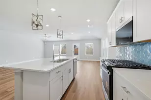 407 Midnight Oak Dr, McKinney, TX 75069 - Photo 2