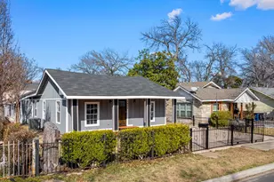 2435 Sharon St, Dallas, TX 75211 - Photo 2