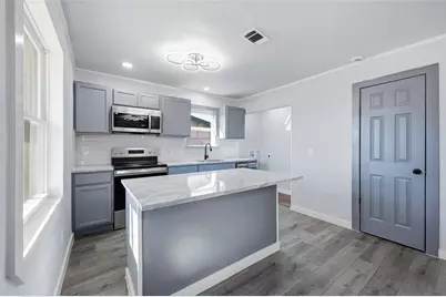 3922 Rainier Street, Irving, TX 75062 - Photo 4