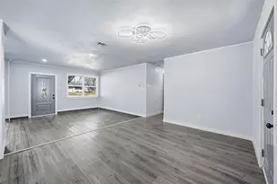 3922 Rainier St, Irving, TX 75062 - Photo 8