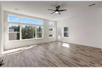 521 Melba Street #101, Dallas, TX 75208 - Photo 6