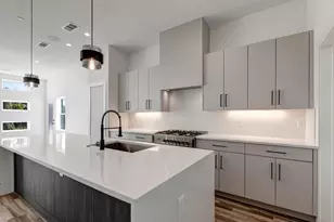 521 Melba St, Dallas, TX 75208 - Photo 10