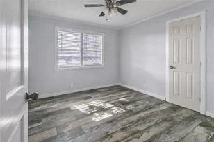 2848 Azalea Ln, Groves, TX 77619 - Photo 18