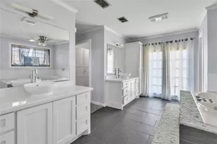 2848 Azalea Ln, Groves, TX 77619 - Photo 12