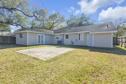 2848 Azalea Lane, Groves, TX 77619 - Photo 22