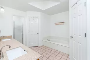 1716 Dove Ln, Crowley, TX 76036 - Photo 14