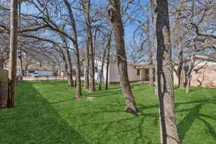 100 Oakhurst Dr, Hurst, TX 76053 - Photo 28