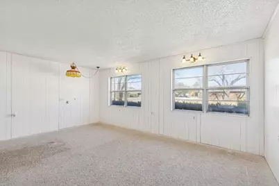 100 Oakhurst Drive, Hurst, TX 76053 - Photo 22