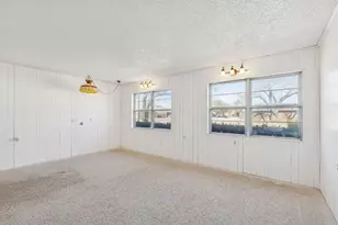 100 Oakhurst Dr, Hurst, TX 76053 - Photo 22