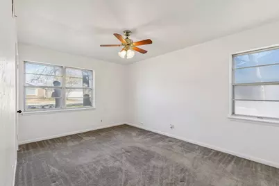 100 Oakhurst Drive, Hurst, TX 76053 - Photo 6